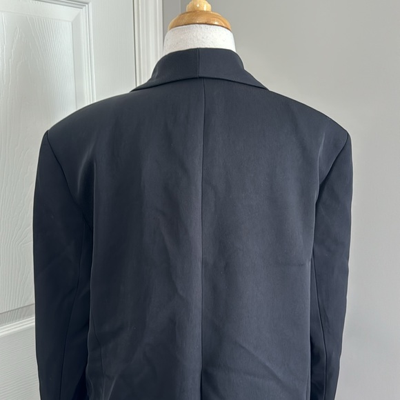 Zara Studio long sleeve black open blazer, size M - Picture 4 of 12